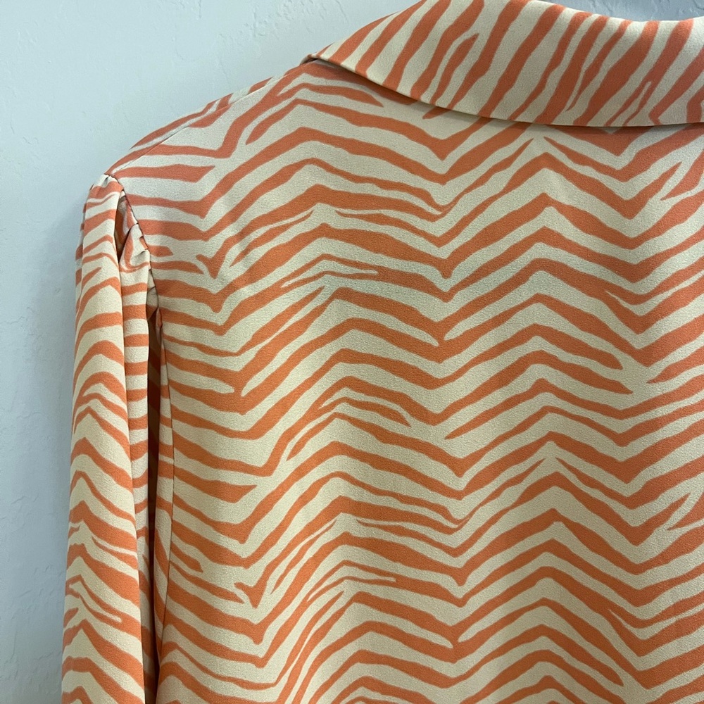 Alfani Orange and White Button Down Blouse with Notched Collar - Picture 10 of 11